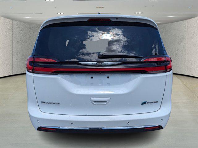 used 2023 Chrysler Pacifica Hybrid car, priced at $27,352