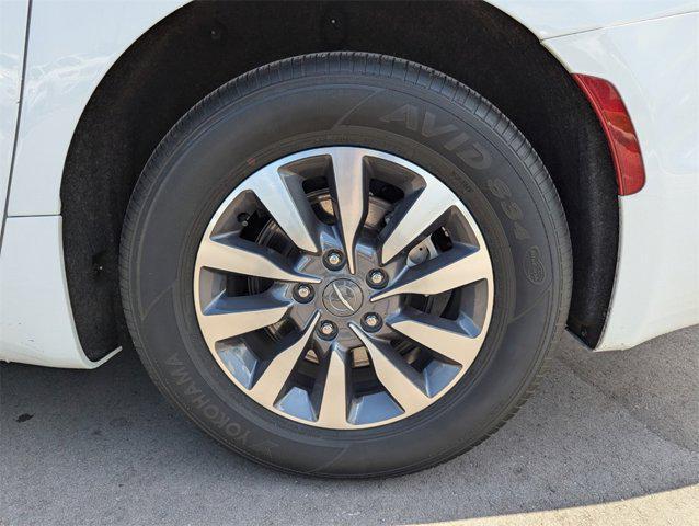 used 2023 Chrysler Pacifica Hybrid car, priced at $27,352