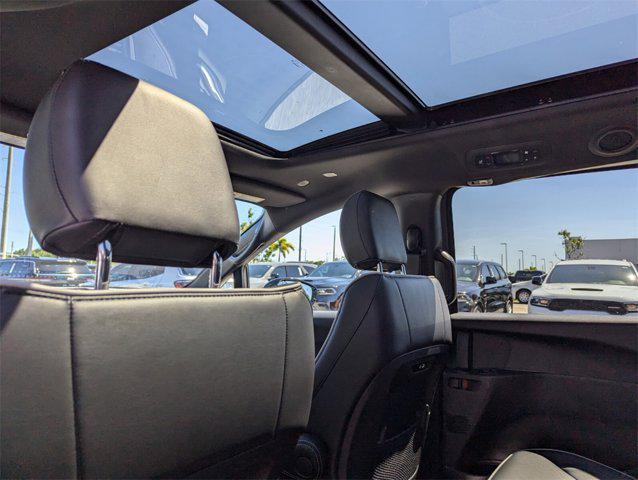 new 2025 Chrysler Pacifica Hybrid car, priced at $49,000