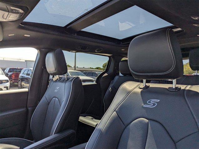 new 2025 Chrysler Pacifica Hybrid car, priced at $49,000