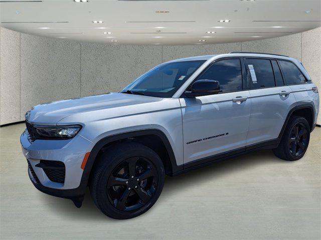 used 2022 Jeep Grand Cherokee car, priced at $33,581