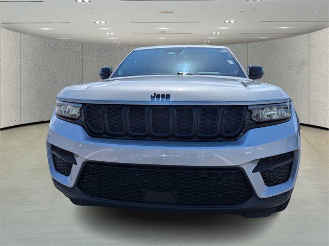 used 2022 Jeep Grand Cherokee car, priced at $33,581