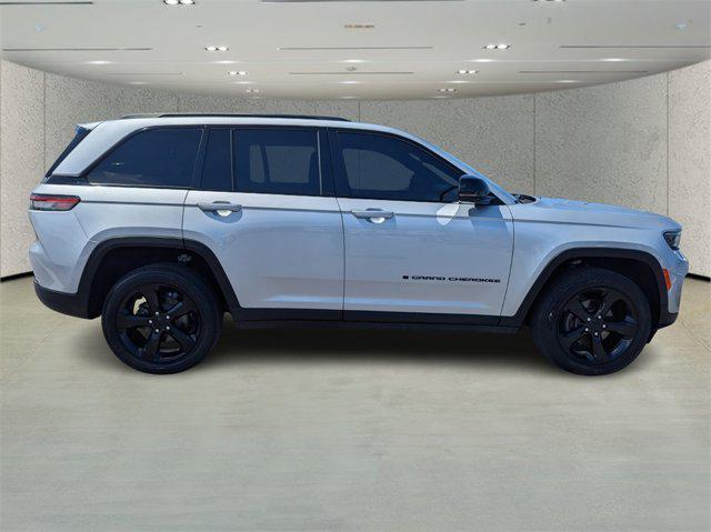 used 2022 Jeep Grand Cherokee car, priced at $33,581