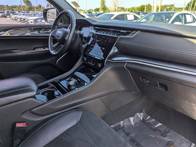 used 2022 Jeep Grand Cherokee car, priced at $33,581