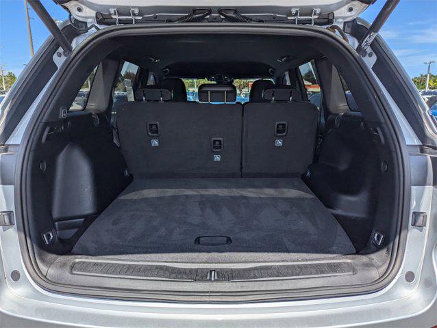 used 2022 Jeep Grand Cherokee car, priced at $33,581