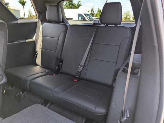 used 2022 Chevrolet Traverse car, priced at $28,412