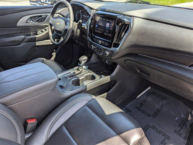 used 2022 Chevrolet Traverse car, priced at $28,412