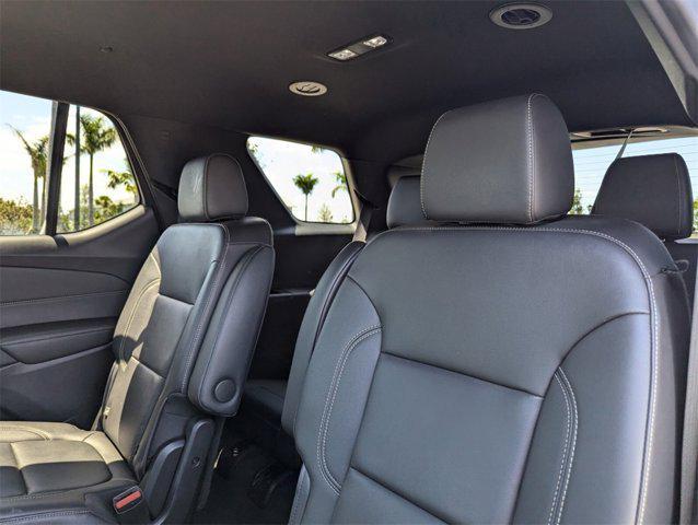used 2022 Chevrolet Traverse car, priced at $28,412