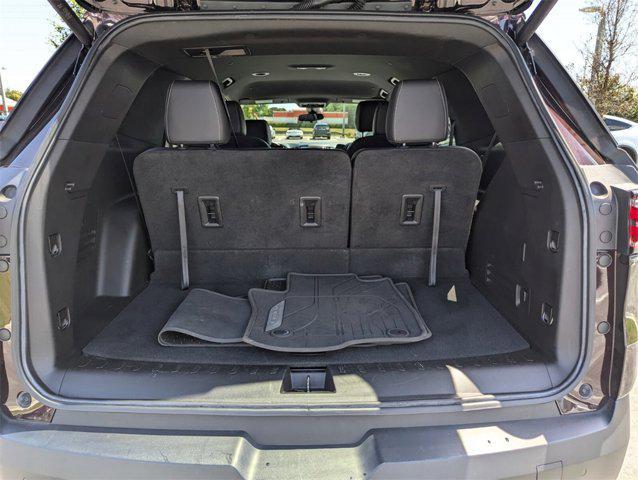 used 2022 Chevrolet Traverse car, priced at $28,412
