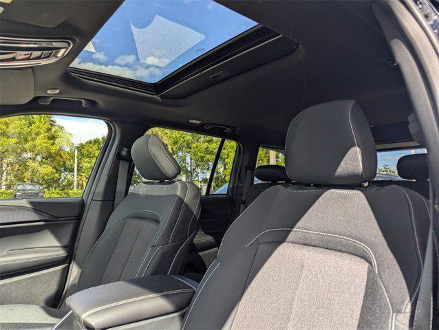 new 2025 Jeep Grand Cherokee car, priced at $32,446