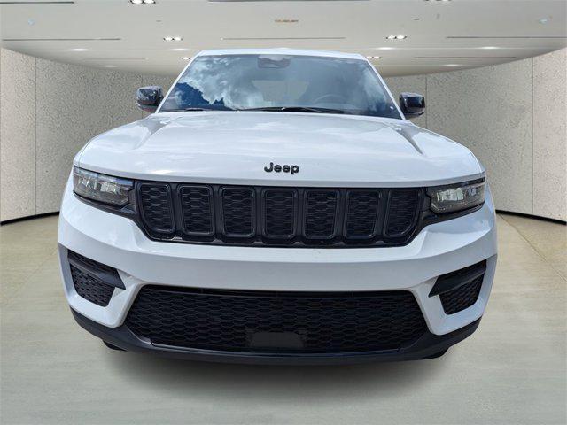 new 2025 Jeep Grand Cherokee car, priced at $35,987
