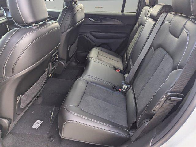 new 2025 Jeep Grand Cherokee car, priced at $35,987