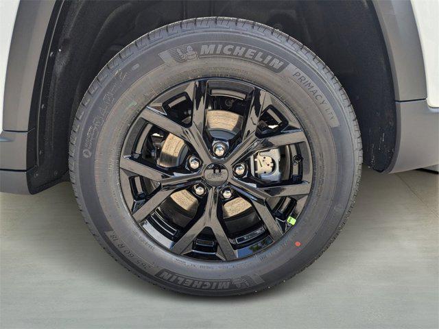 new 2025 Jeep Grand Cherokee car, priced at $35,987