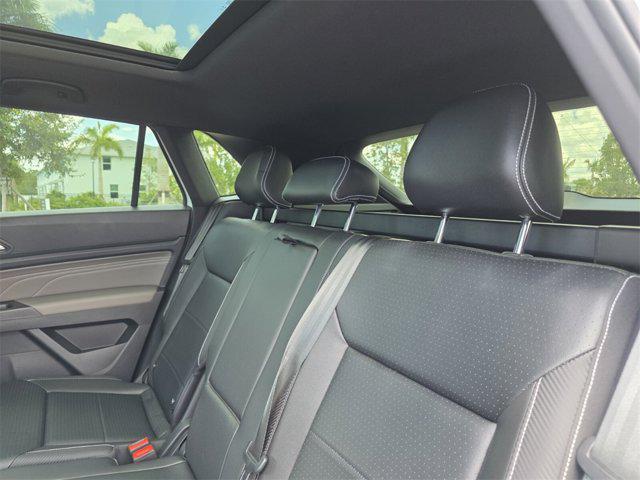 used 2021 Volkswagen Atlas Cross Sport car, priced at $20,991