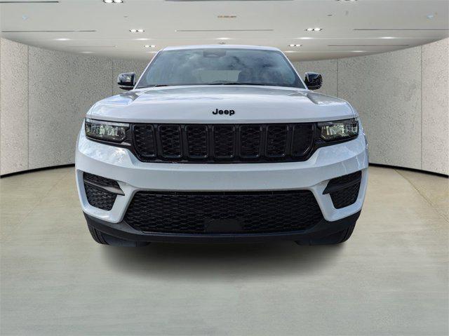 new 2025 Jeep Grand Cherokee car, priced at $35,370