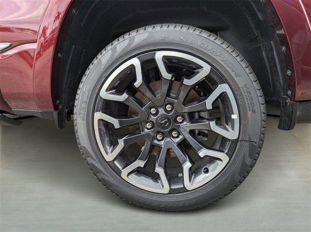 new 2025 Ram 1500 car, priced at $70,525