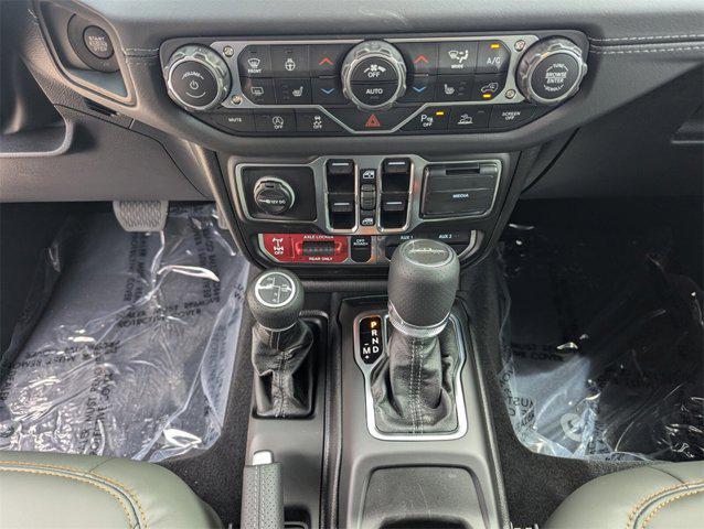 new 2025 Jeep Gladiator car, priced at $49,273