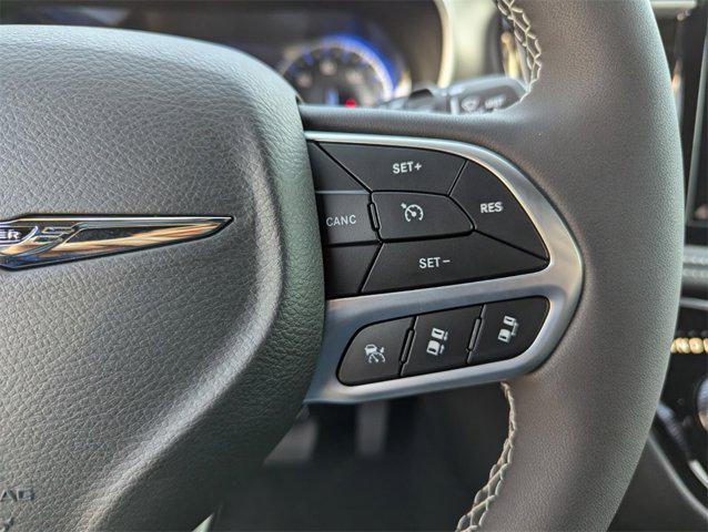 new 2025 Chrysler Pacifica car, priced at $39,700