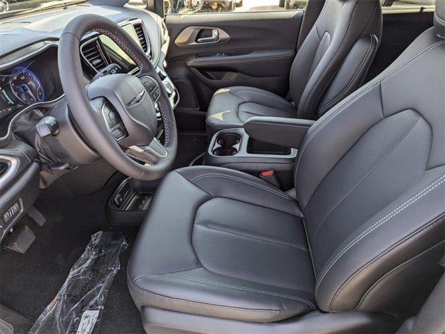 new 2025 Chrysler Pacifica car, priced at $39,700