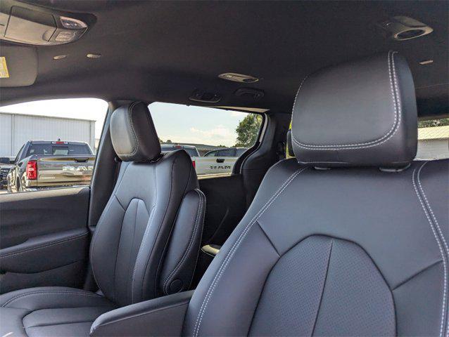 new 2025 Chrysler Pacifica car, priced at $39,700