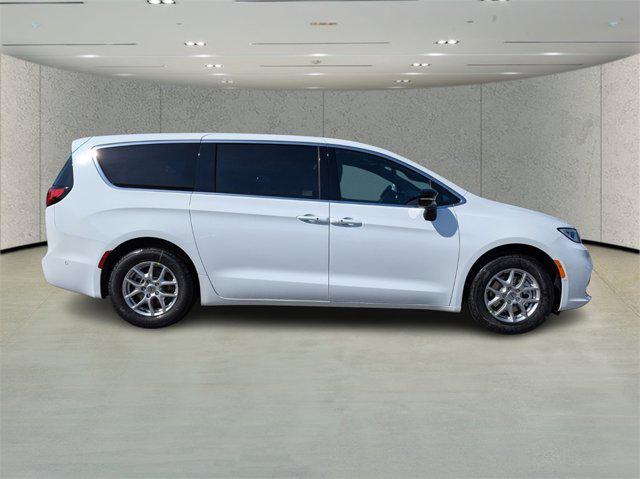 new 2025 Chrysler Pacifica car, priced at $39,700