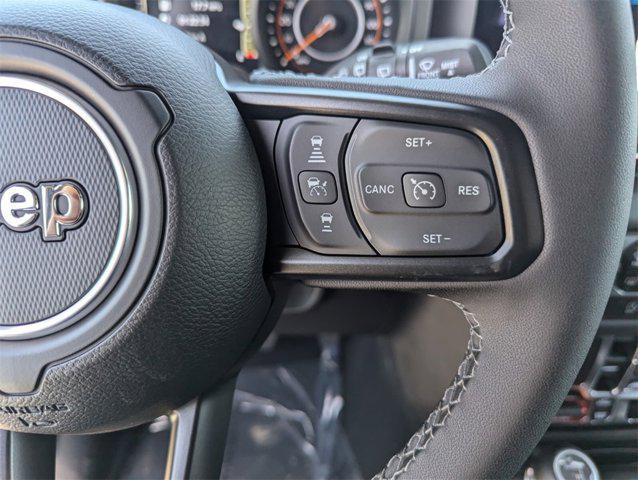 new 2025 Jeep Wrangler car, priced at $55,376