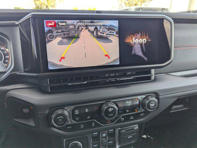 new 2025 Jeep Wrangler car, priced at $55,376