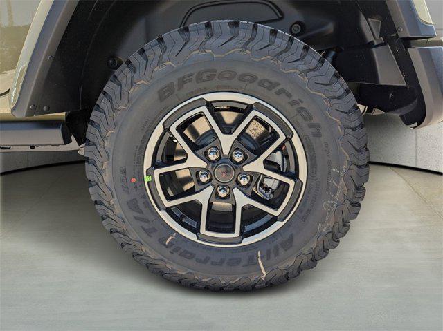 new 2025 Jeep Wrangler car, priced at $55,376
