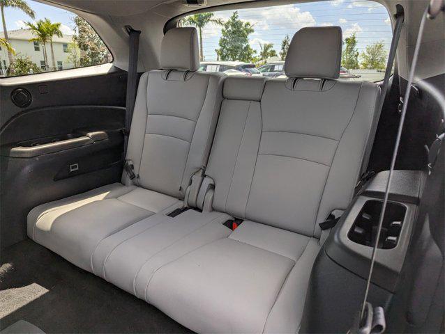 used 2022 Honda Pilot car, priced at $28,772