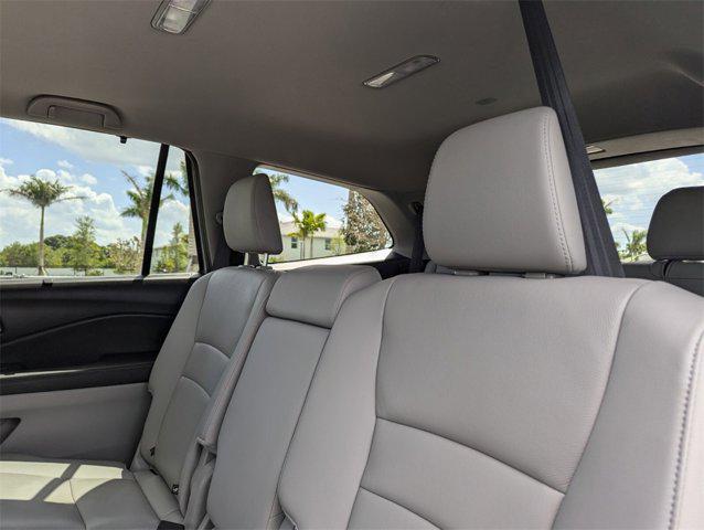 used 2022 Honda Pilot car, priced at $28,772