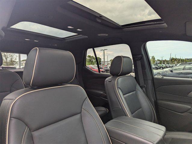 used 2022 Chevrolet Traverse car, priced at $31,464