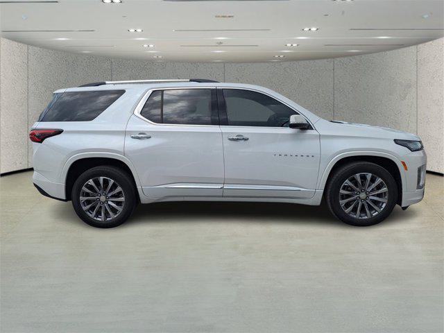used 2022 Chevrolet Traverse car, priced at $31,464