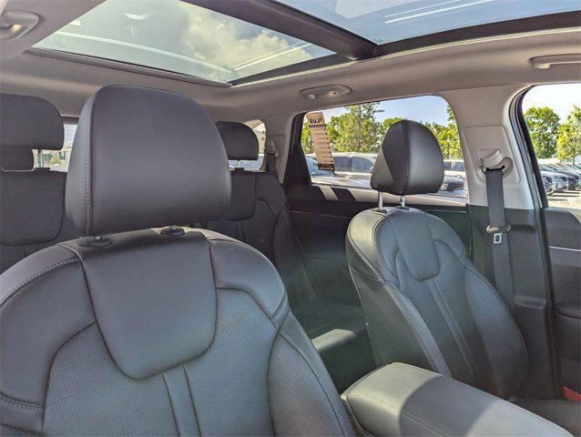 used 2024 Kia Sorento car, priced at $33,932