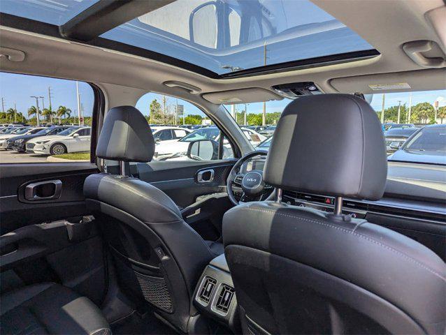 used 2024 Kia Sorento car, priced at $33,932