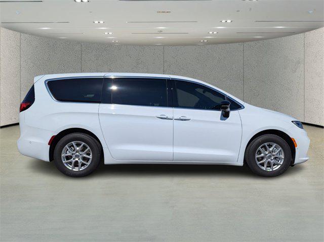 new 2025 Chrysler Pacifica car, priced at $39,700