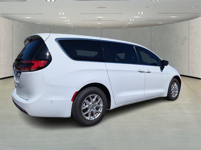 new 2025 Chrysler Pacifica car, priced at $39,700