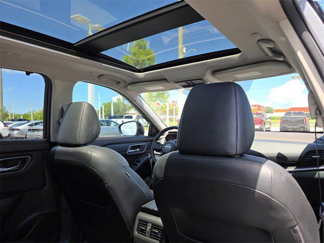 used 2022 Nissan Rogue car, priced at $25,282