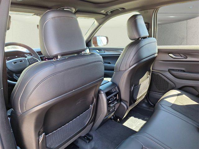 new 2025 Jeep Grand Cherokee car, priced at $37,819