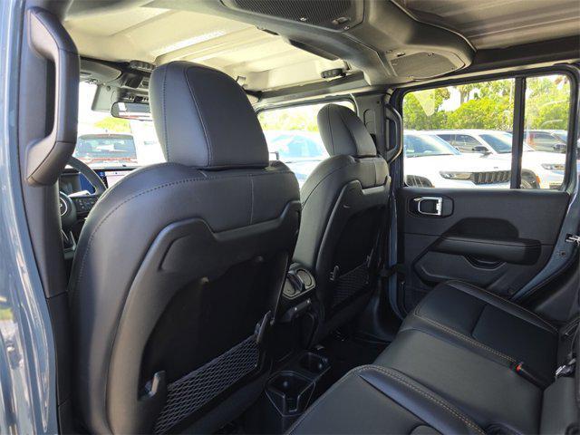 new 2025 Jeep Gladiator car, priced at $48,200