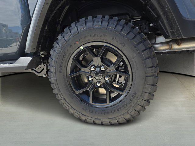 new 2025 Jeep Gladiator car, priced at $48,200