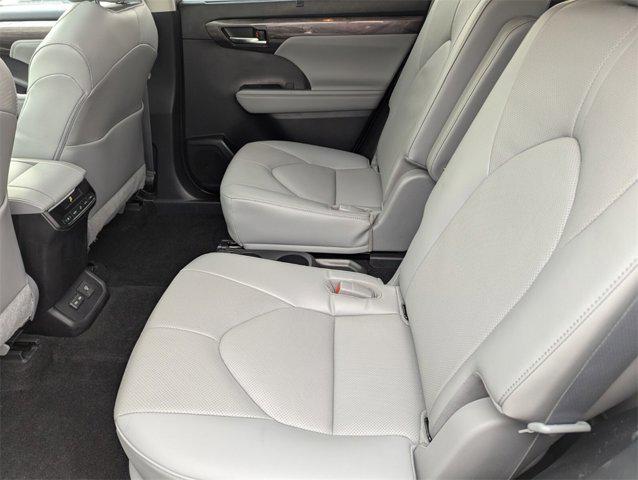 used 2023 Toyota Highlander car, priced at $36,992