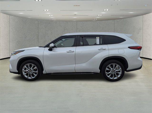 used 2023 Toyota Highlander car, priced at $35,984