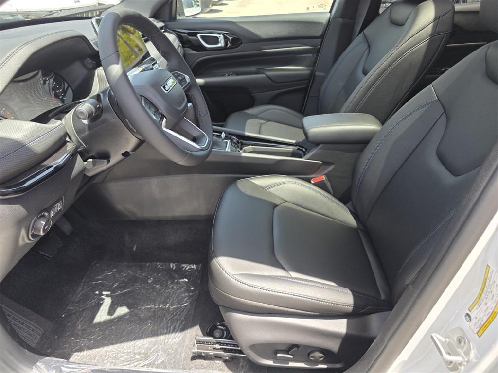 new 2025 Jeep Compass car, priced at $30,898