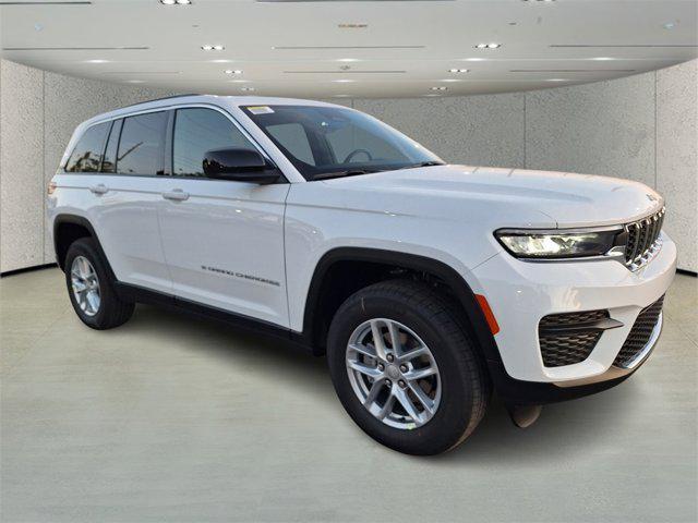 new 2025 Jeep Grand Cherokee car, priced at $33,914