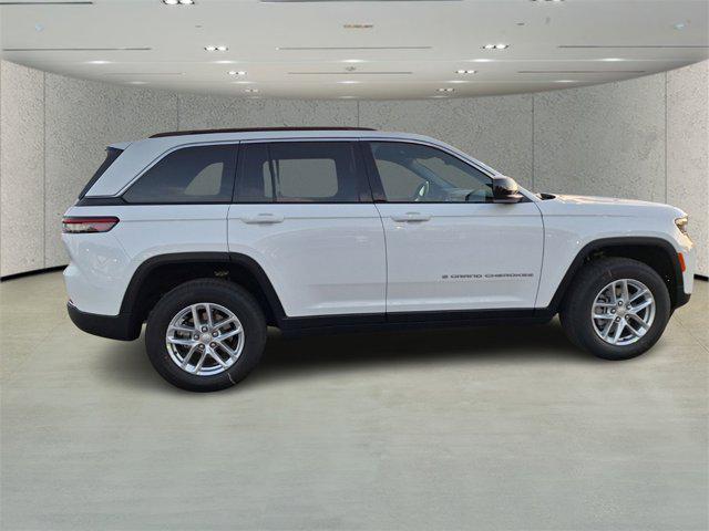 new 2025 Jeep Grand Cherokee car, priced at $33,914