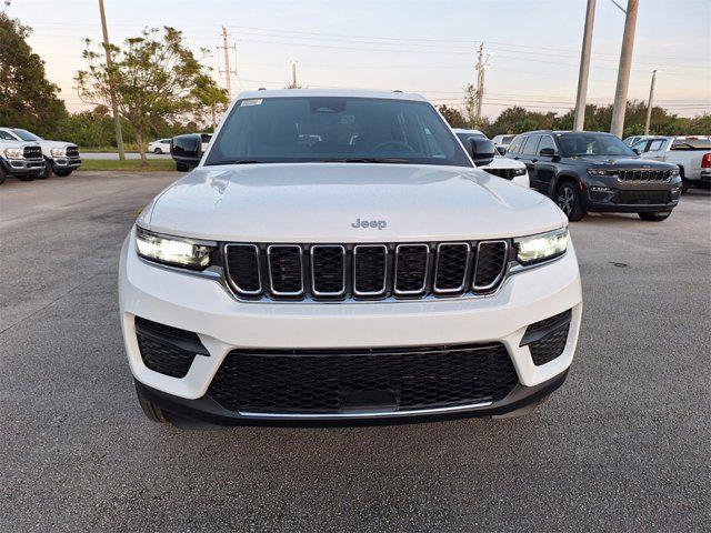 new 2025 Jeep Grand Cherokee car, priced at $33,914