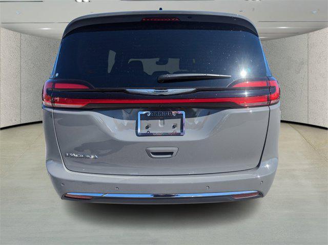 new 2025 Chrysler Pacifica car, priced at $40,165