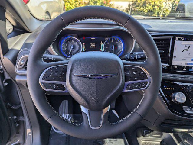 new 2025 Chrysler Pacifica car, priced at $40,165