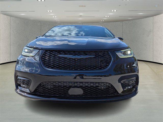 new 2025 Chrysler Pacifica car, priced at $50,141