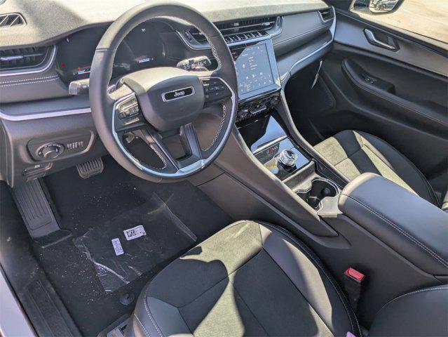 new 2025 Jeep Grand Cherokee L car, priced at $39,864